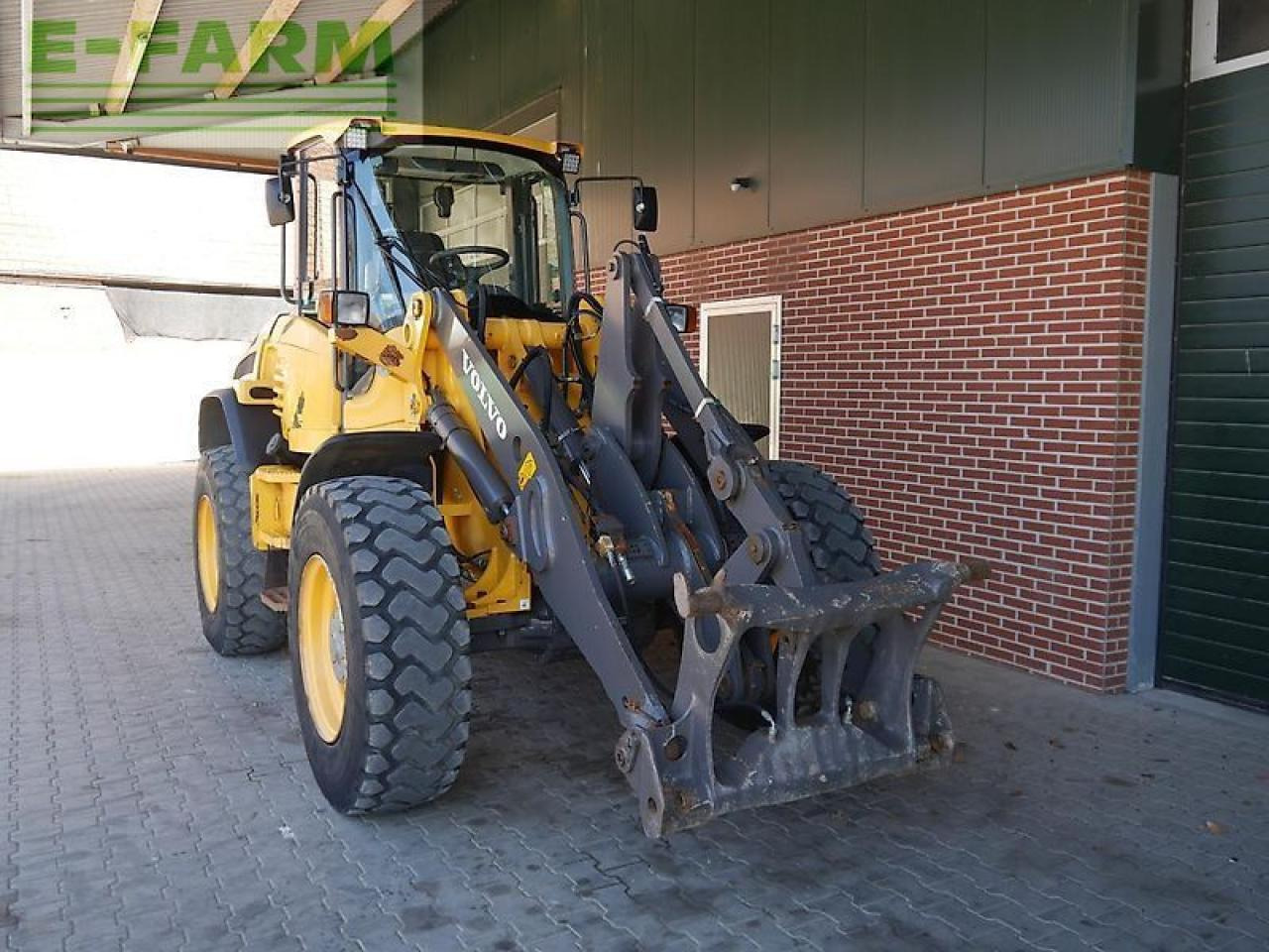 Volvo l45f - Mini ekskavatör: fotoğraf 2 Volvo l45f - Mini ekskavatör: fotoğraf 2