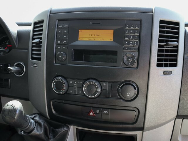 MERCEDES-BENZ Sprinter 316CDI Pritsche,Allrad,Klima... - Açık kasa kamyonet: fotoğraf 3 MERCEDES-BENZ Sprinter 316CDI Pritsche,Allrad,Klima... - Açık kasa kamyonet: fotoğraf 3