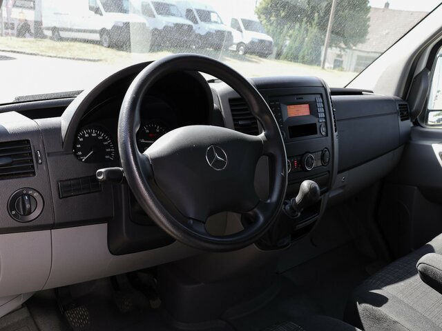 MERCEDES-BENZ Sprinter 316CDI Pritsche,Allrad,Klima - Açık kasa kamyonet: fotoğraf 4 MERCEDES-BENZ Sprinter 316CDI Pritsche,Allrad,Klima - Açık kasa kamyonet: fotoğraf 4