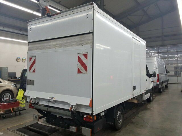 Kapalı kasa kamyonet MERCEDES-BENZ Sprinter317CDI Maxi Koffer,LBW,Klima,Kamera: fotoğraf 13