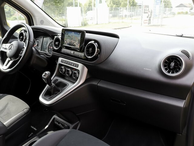 Minivan MERCEDES-BENZ T 180 Progressive,AMF Rollstuhlrampe,LED,Navi: fotoğraf 25