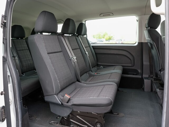 MERCEDES-BENZ Vito 111 TourerPro,lang,8Sitzer,Klima,Standhzg. - Minibüs, Minivan: fotoğraf 4 MERCEDES-BENZ Vito 111 TourerPro,lang,8Sitzer,Klima,Standhzg. - Minibüs, Minivan: fotoğraf 4
