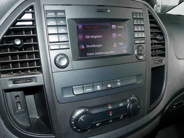 MERCEDES-BENZ Vito 114 TourerPro,Allrad,Automatik,8Sitzer... - Minibüs, Minivan: fotoğraf 4 MERCEDES-BENZ Vito 114 TourerPro,Allrad,Automatik,8Sitzer... - Minibüs, Minivan: fotoğraf 4