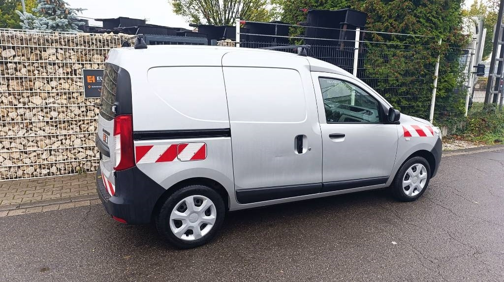 Dacia Dokker Transporter, Kastenwagen, Werkstattschränke  - Küçük panelvan: fotoğraf 4 Dacia Dokker Transporter, Kastenwagen, Werkstattschränke  - Küçük panelvan: fotoğraf 4
