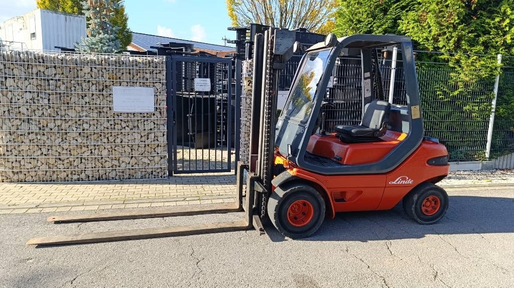 Linde H 30 D, Duplex, Zusatzhydraulik, Palettengabel - Dizel forklift: fotoğraf 5 Linde H 30 D, Duplex, Zusatzhydraulik, Palettengabel - Dizel forklift: fotoğraf 5