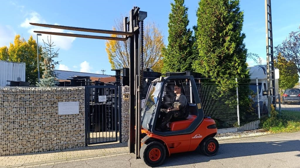 Linde H 30 D, Duplex, Zusatzhydraulik, Palettengabel - Dizel forklift: fotoğraf 1 Linde H 30 D, Duplex, Zusatzhydraulik, Palettengabel - Dizel forklift: fotoğraf 1