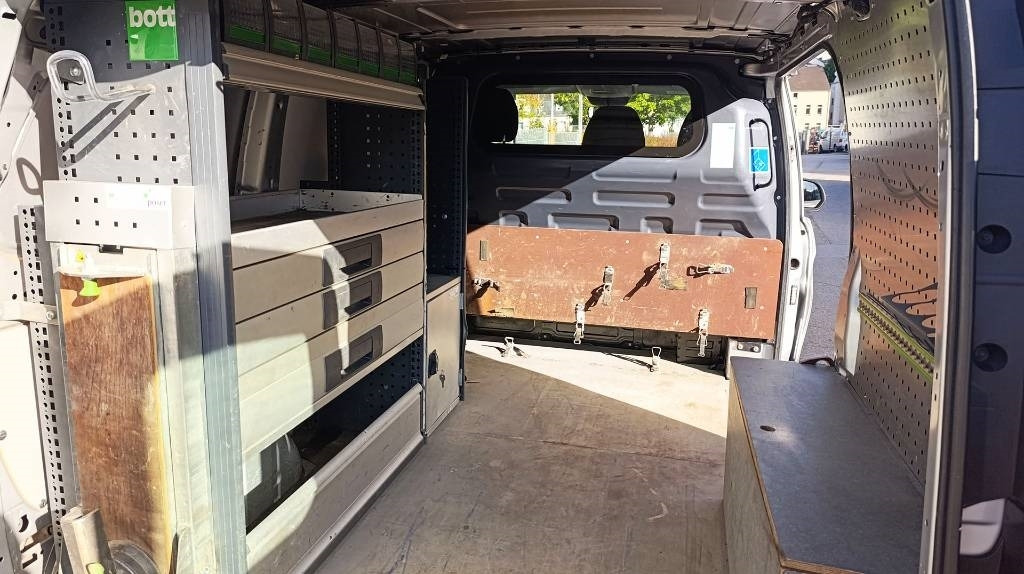 Kapalı kasa kamyonet Mercedes-Benz Vito 114 CDI Allrad-Werkstattschränke-Standheizung: fotoğraf 14
