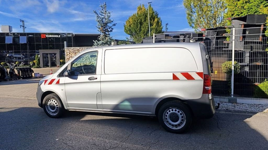 Kapalı kasa kamyonet Mercedes-Benz Vito 114 CDI Allrad-Werkstattschränke-Standheizung: fotoğraf 25
