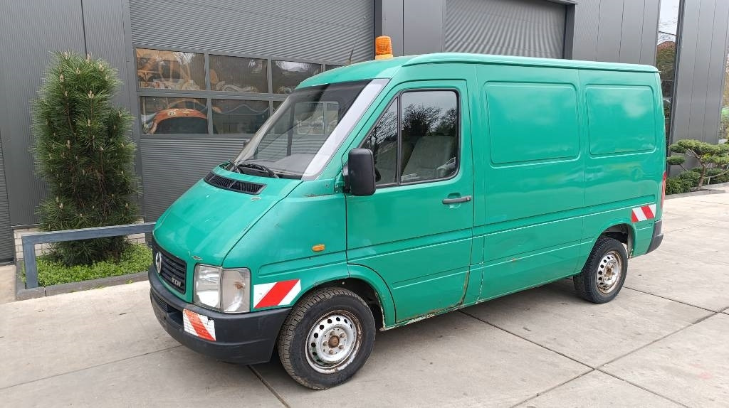 Volkswagen LT 28 Kastenwagen Werkstattsschränke Motorschaden - Kapalı kasa kamyonet: fotoğraf 2 Volkswagen LT 28 Kastenwagen Werkstattsschränke Motorschaden - Kapalı kasa kamyonet: fotoğraf 2