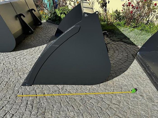 Big Volumenschaufel 250 cm mit Atlas Aufnahme - Kova: fotoğraf 4 Big Volumenschaufel 250 cm mit Atlas Aufnahme - Kova: fotoğraf 4