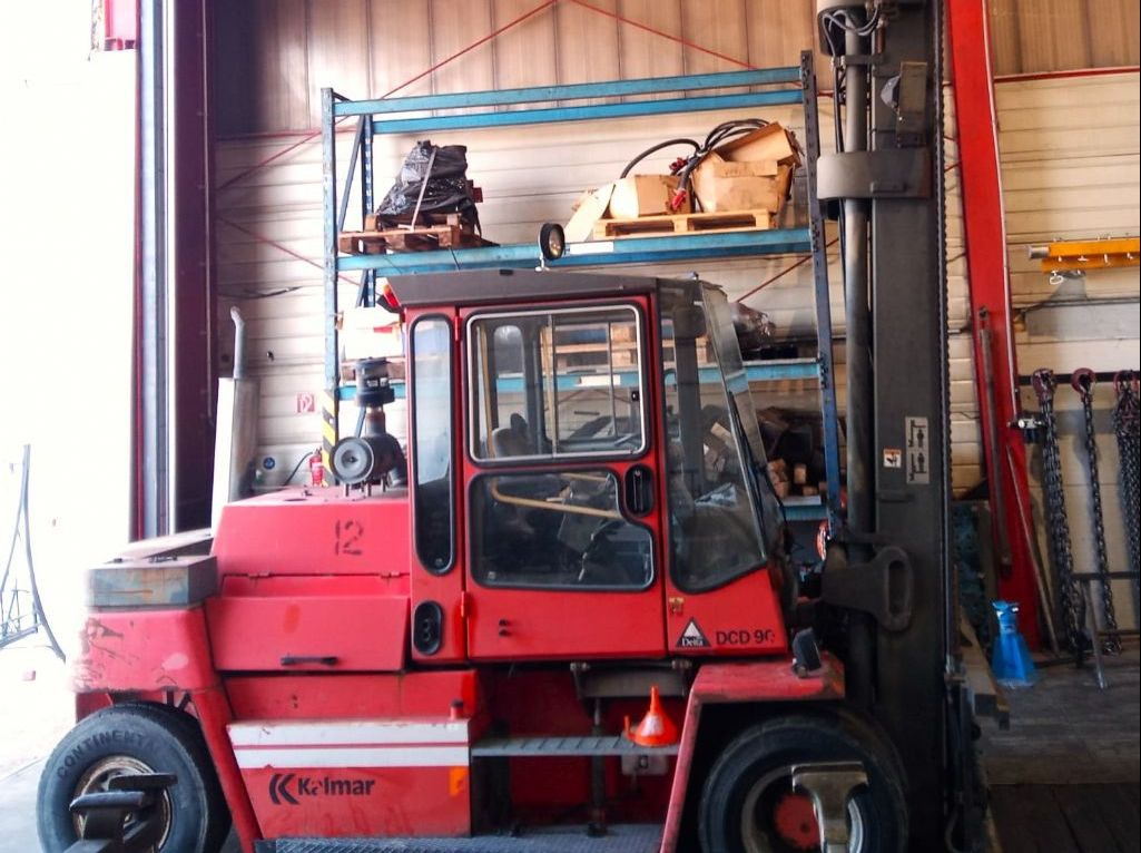 Kalmar DCD90-6L - Dizel forklift: fotoğraf 1 Kalmar DCD90-6L - Dizel forklift: fotoğraf 1