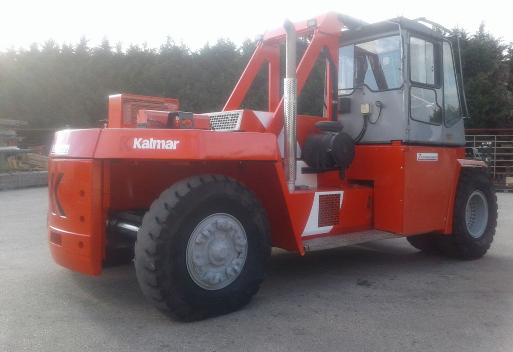 Kalmar DCE330-12 - Dizel forklift: fotoğraf 4 Kalmar DCE330-12 - Dizel forklift: fotoğraf 4