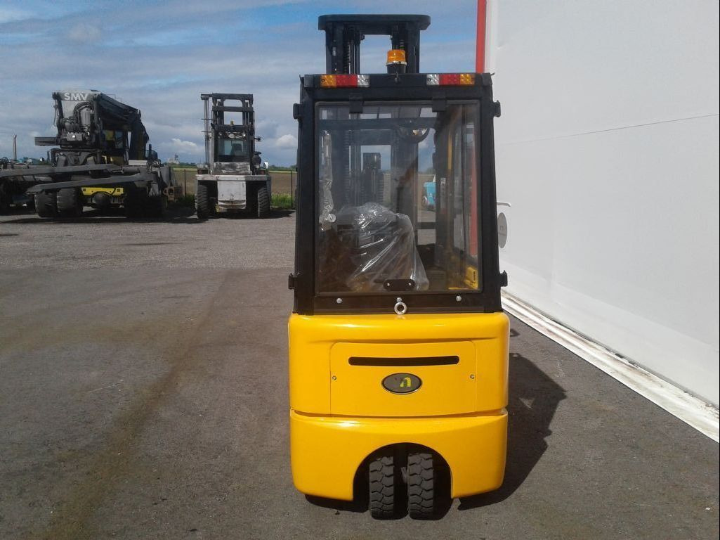 Maximal FBT20-AC - Elektrikli forklift: fotoğraf 2 Maximal FBT20-AC - Elektrikli forklift: fotoğraf 2