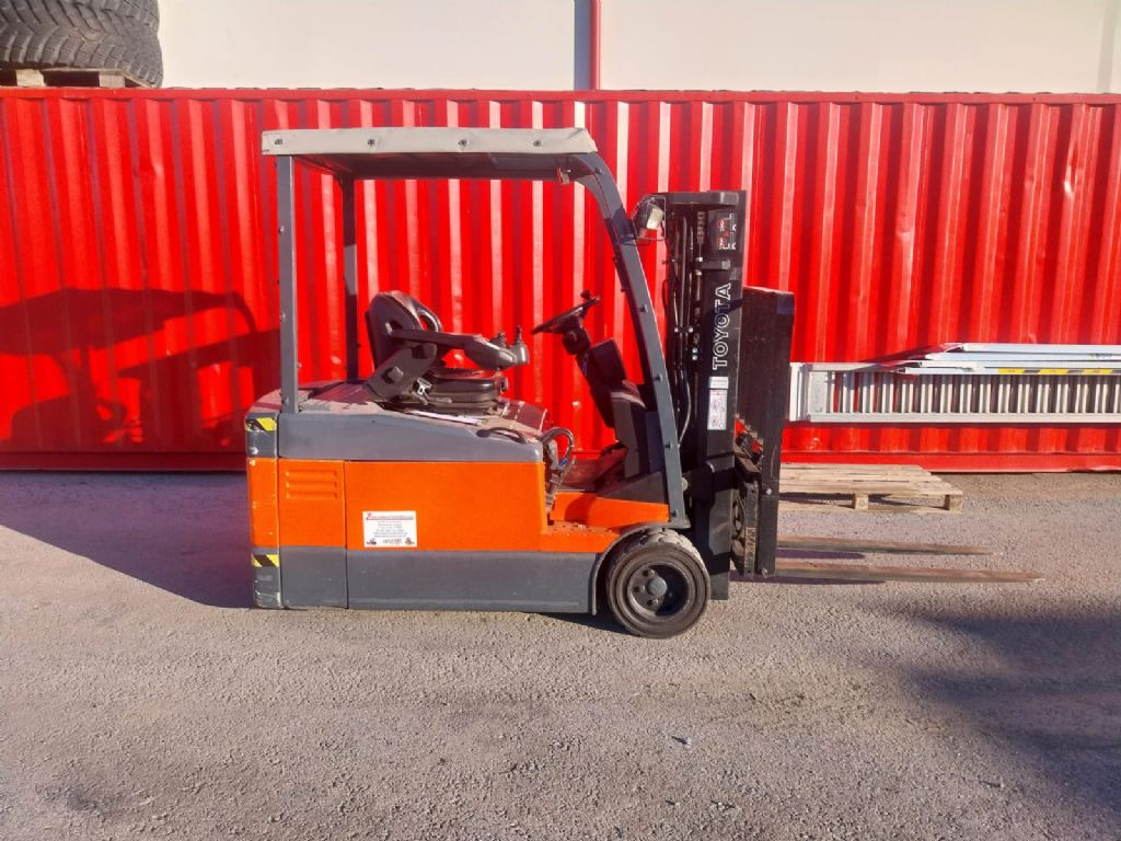 Toyota 7FBEF 20 - Elektrikli forklift: fotoğraf 3 Toyota 7FBEF 20 - Elektrikli forklift: fotoğraf 3