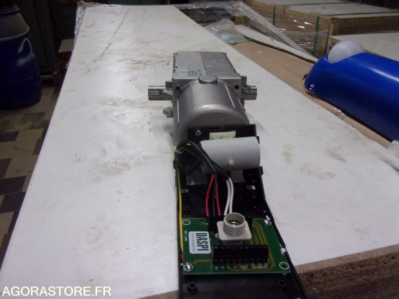 15 MOTEURS pour automatisme a double sortie neufs - Alet/ Ekipman: fotoğraf 1 15 MOTEURS pour automatisme a double sortie neufs - Alet/ Ekipman: fotoğraf 1