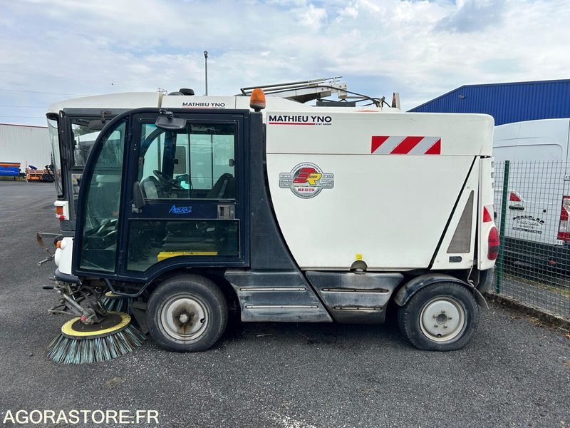 BALAYEUSE DE VOIRIE - MATHIEU AZURA - 2002 - 1 595 HEURES - Yol süpürme aracı: fotoğraf 2 BALAYEUSE DE VOIRIE - MATHIEU AZURA - 2002 - 1 595 HEURES - Yol süpürme aracı: fotoğraf 2