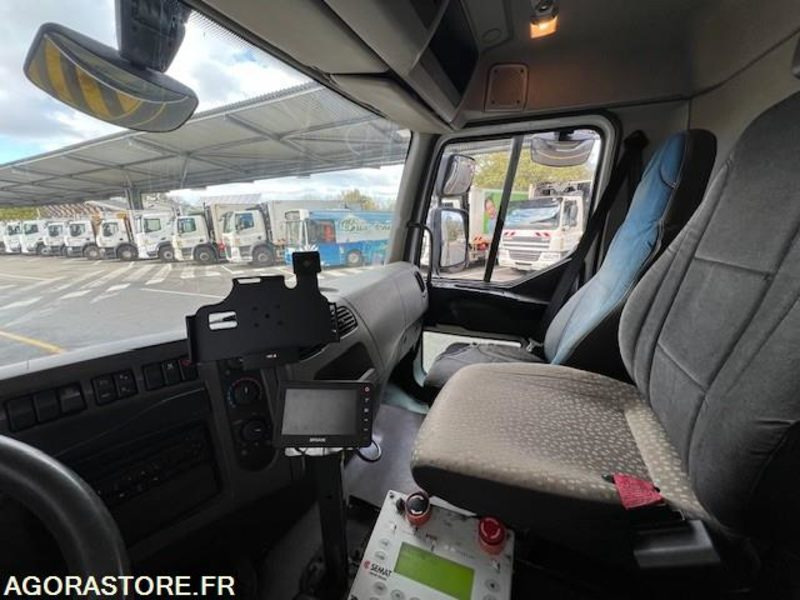 BENNE A ORDURES MENAGERES RENAULT - Çöp kamyonu: fotoğraf 4 BENNE A ORDURES MENAGERES RENAULT - Çöp kamyonu: fotoğraf 4