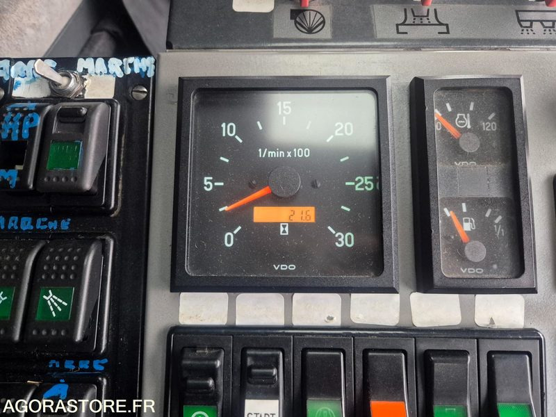 Yol süpürme aracı Balayeuse Eurovoirie Optifant 70 TA THP - 2012 - 242 000 heures: fotoğraf 26