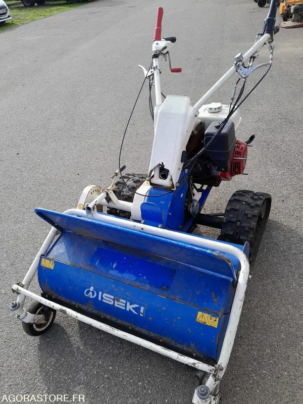 Broyeur fléaux à chenilles ISEKI HRCE80 (TT402) - Bahçe makinesi: fotoğraf 1 Broyeur fléaux à chenilles ISEKI HRCE80 (TT402) - Bahçe makinesi: fotoğraf 1