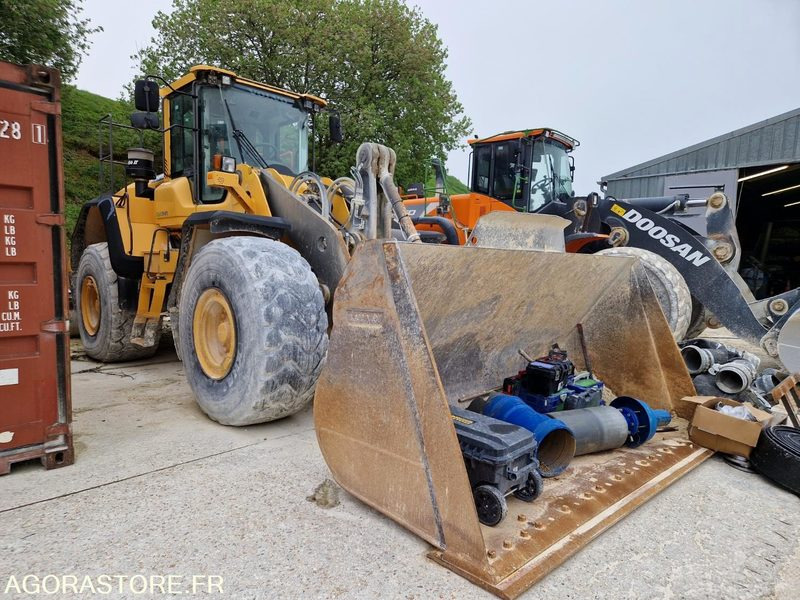 CHARGEUSE VOLVO L180 G - 2013 - 12 378 HEURES - Yükleyici: fotoğraf 4 CHARGEUSE VOLVO L180 G - 2013 - 12 378 HEURES - Yükleyici: fotoğraf 4