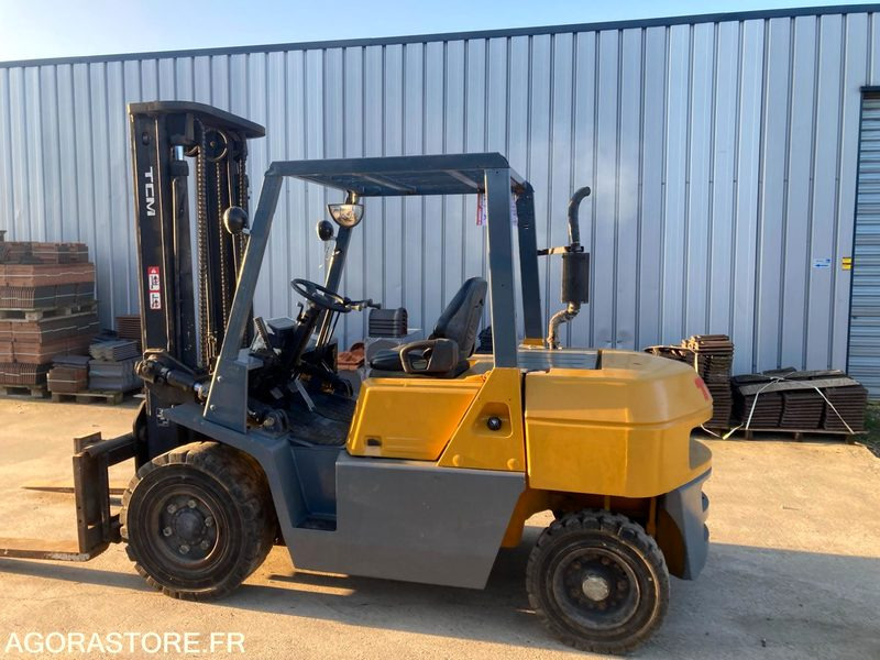 CHARIOT ELEVATEUR TCM DIESEL 4T ANNEE 1998 - Dizel forklift: fotoğraf 4 CHARIOT ELEVATEUR TCM DIESEL 4T ANNEE 1998 - Dizel forklift: fotoğraf 4