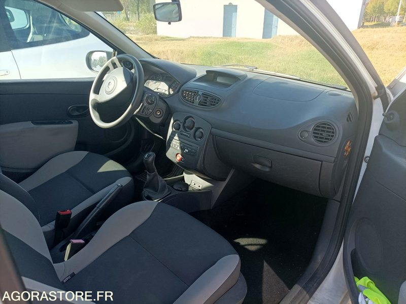 CLIO III 2010 2 places - Binek araba: fotoğraf 3 CLIO III 2010 2 places - Binek araba: fotoğraf 3