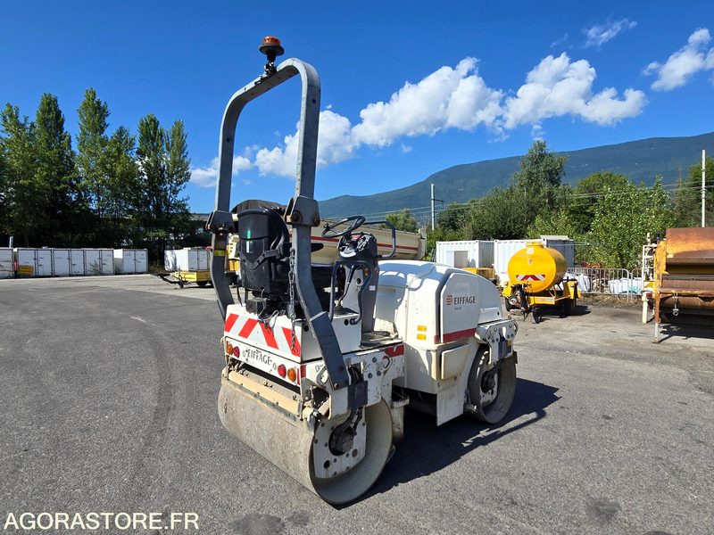 COMPACTEUR TANDEM 2,5T- DYNAPAC - 2015 / 2148 HEURES (M79810) - Silindir makinesi: fotoğraf 3 COMPACTEUR TANDEM 2,5T- DYNAPAC - 2015 / 2148 HEURES (M79810) - Silindir makinesi: fotoğraf 3