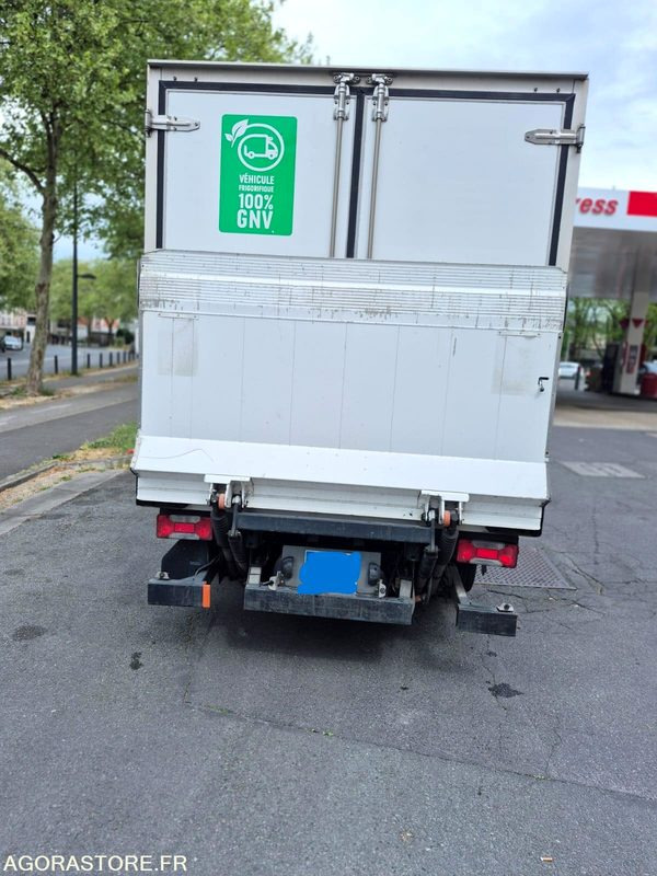 Camion Frigorifique - Iveco - 35C14N - 2016 - 152186km - Frigorifik kamyonet: fotoğraf 2 Camion Frigorifique - Iveco - 35C14N - 2016 - 152186km - Frigorifik kamyonet: fotoğraf 2