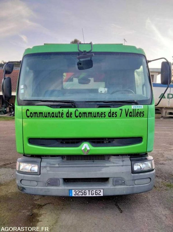Camion avec benne et grue attenante à la cabine - Çöp kamyonu: fotoğraf 1 Camion avec benne et grue attenante à la cabine - Çöp kamyonu: fotoğraf 1