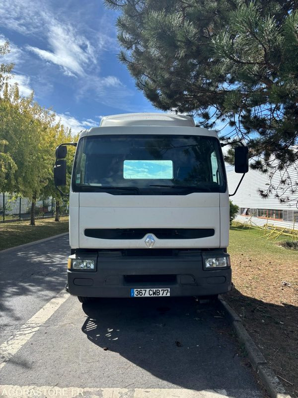 TRACTEUR RENAULT - 2002 - 462695 Kms - Çekici: fotoğraf 2 TRACTEUR RENAULT - 2002 - 462695 Kms - Çekici: fotoğraf 2