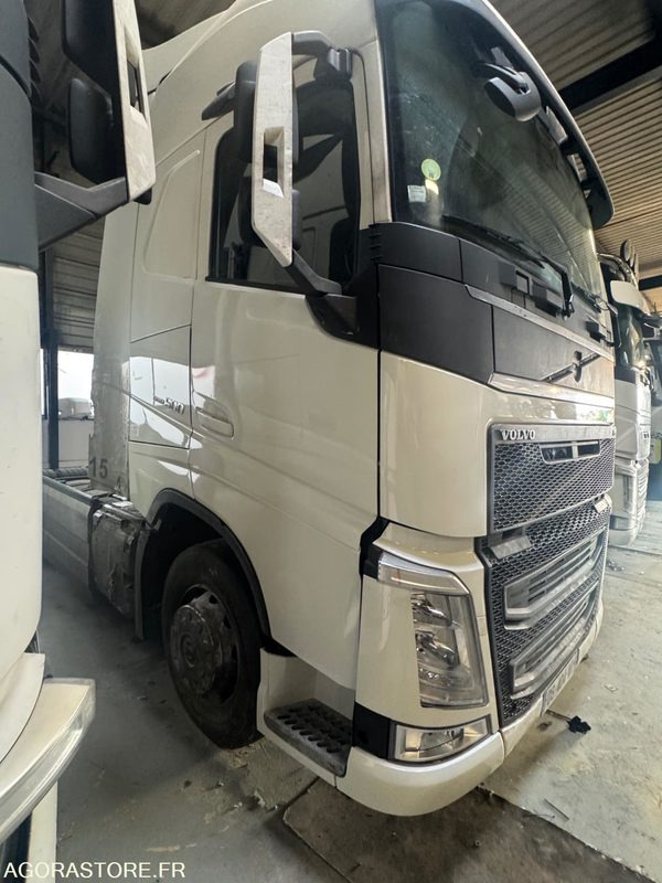 VOLVO FH 500 - 890000KM - 2015 - Çekici: fotoğraf 2 VOLVO FH 500 - 890000KM - 2015 - Çekici: fotoğraf 2