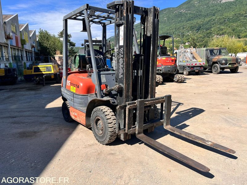 Chariot élévateur à gaz Toyota FG15 4,3m - 1,5T - Année 1994 - 10770 heures - LPG forklift: fotoğraf 5 Chariot élévateur à gaz Toyota FG15 4,3m - 1,5T - Année 1994 - 10770 heures - LPG forklift: fotoğraf 5