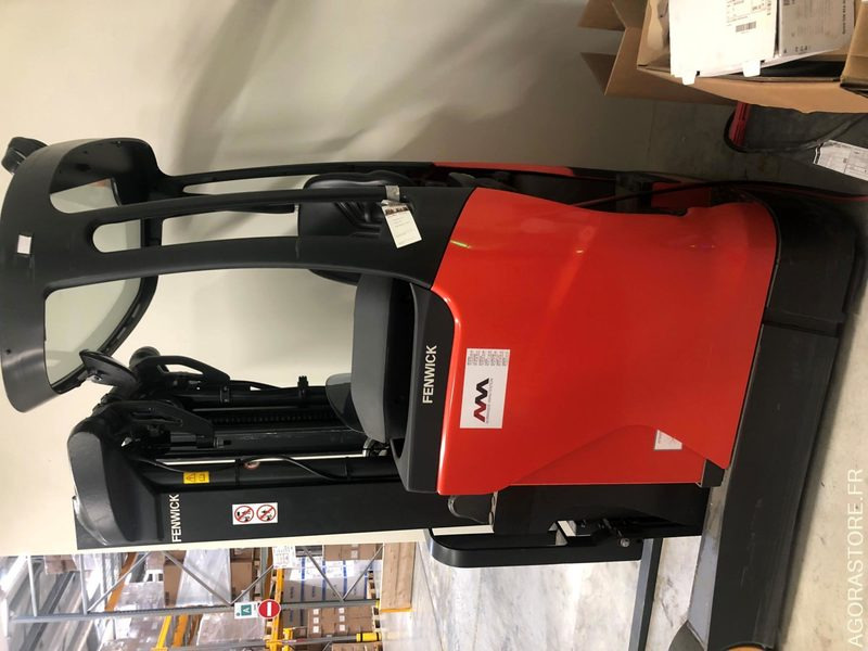 Chariot élévateur à mât rétractable - Reach truck: fotoğraf 2 Chariot élévateur à mât rétractable - Reach truck: fotoğraf 2