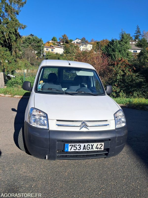 Citroën Berlingo 753 AGX 42 - Küçük panelvan: fotoğraf 1 Citroën Berlingo 753 AGX 42 - Küçük panelvan: fotoğraf 1
