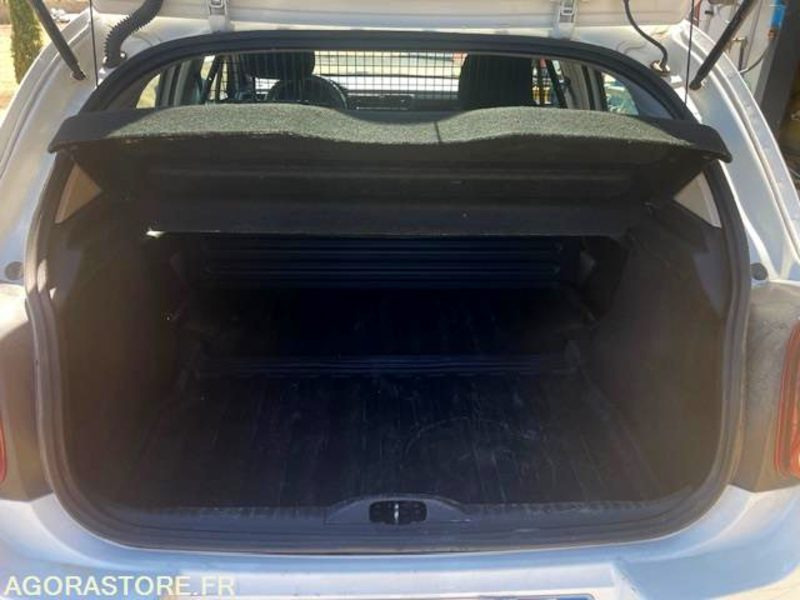 Citroën C3 société blue HDI 100 BVM6 FEEL NAV - Binek araba: fotoğraf 5 Citroën C3 société blue HDI 100 BVM6 FEEL NAV - Binek araba: fotoğraf 5