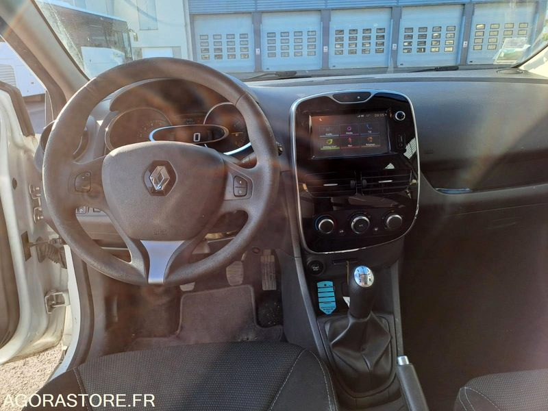 Clio IV 1.5 DCI de 2015 - Binek araba: fotoğraf 4 Clio IV 1.5 DCI de 2015 - Binek araba: fotoğraf 4