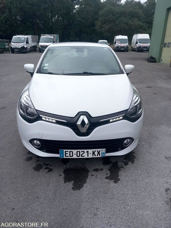 Clio IV essence - Binek araba: fotoğraf 1 Clio IV essence - Binek araba: fotoğraf 1