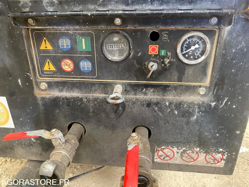 Compresseur de chantier 3.3m3 DOOSAN 7/31 - INGERSOLL RAND - Hava kompresörü: fotoğraf 2 Compresseur de chantier 3.3m3 DOOSAN 7/31 - INGERSOLL RAND - Hava kompresörü: fotoğraf 2