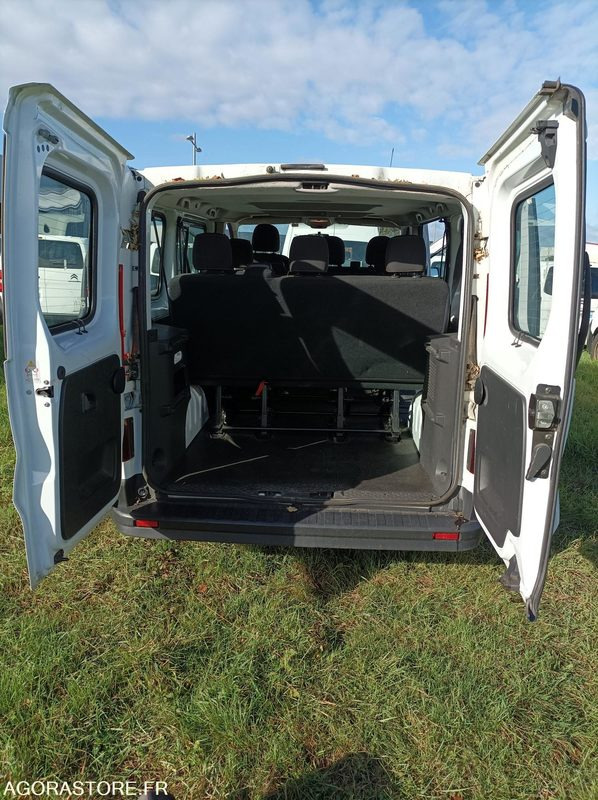 DS-311-SJ - Roulant - RENAULT TRAFIC - VP - 331 363 Kms - Minibüs, Minivan: fotoğraf 4 DS-311-SJ - Roulant - RENAULT TRAFIC - VP - 331 363 Kms - Minibüs, Minivan: fotoğraf 4