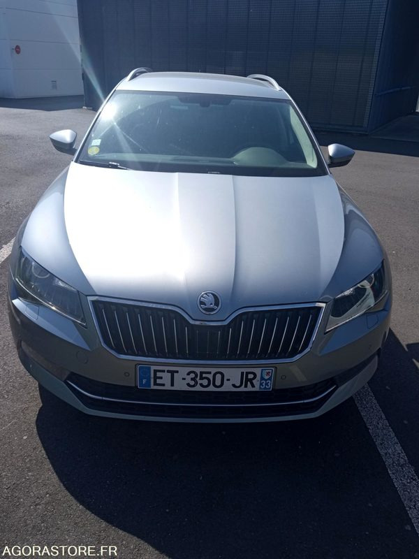 ET-350-JR - Roulant - SKODA OCTAVIA SUPERB - VP - BVA - 199 800 Kms - Binek araba: fotoğraf 2 ET-350-JR - Roulant - SKODA OCTAVIA SUPERB - VP - BVA - 199 800 Kms - Binek araba: fotoğraf 2