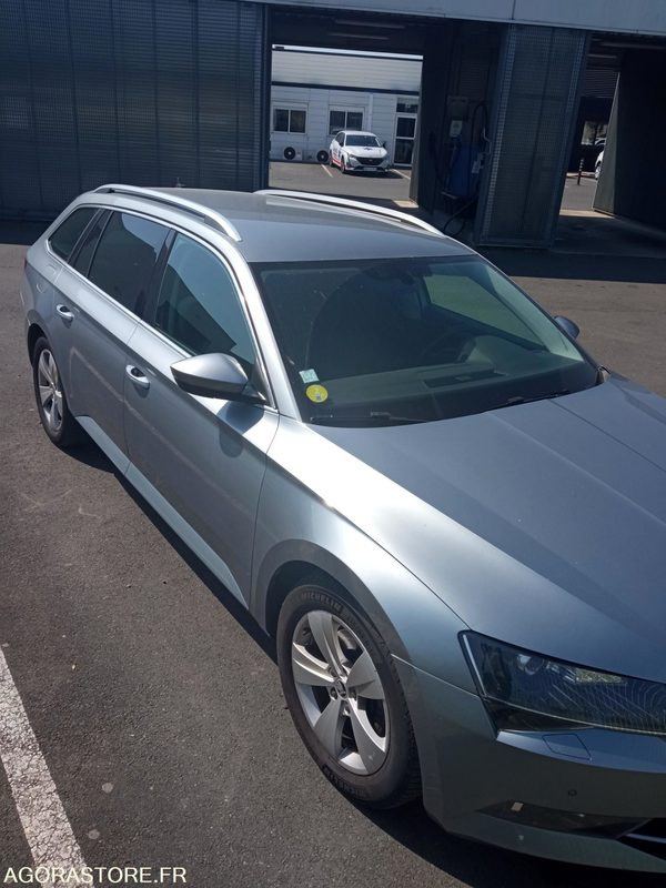 ET-350-JR - Roulant - SKODA OCTAVIA SUPERB - VP - BVA - 199 800 Kms - Binek araba: fotoğraf 3 ET-350-JR - Roulant - SKODA OCTAVIA SUPERB - VP - BVA - 199 800 Kms - Binek araba: fotoğraf 3