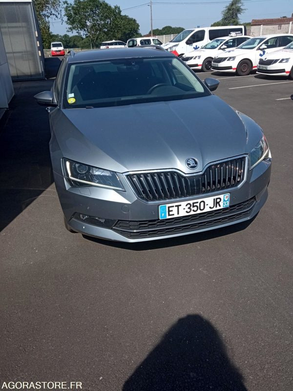ET-350-JR - Roulant - SKODA OCTAVIA SUPERB - VP - BVA - 199 800 Kms - Binek araba: fotoğraf 1 ET-350-JR - Roulant - SKODA OCTAVIA SUPERB - VP - BVA - 199 800 Kms - Binek araba: fotoğraf 1
