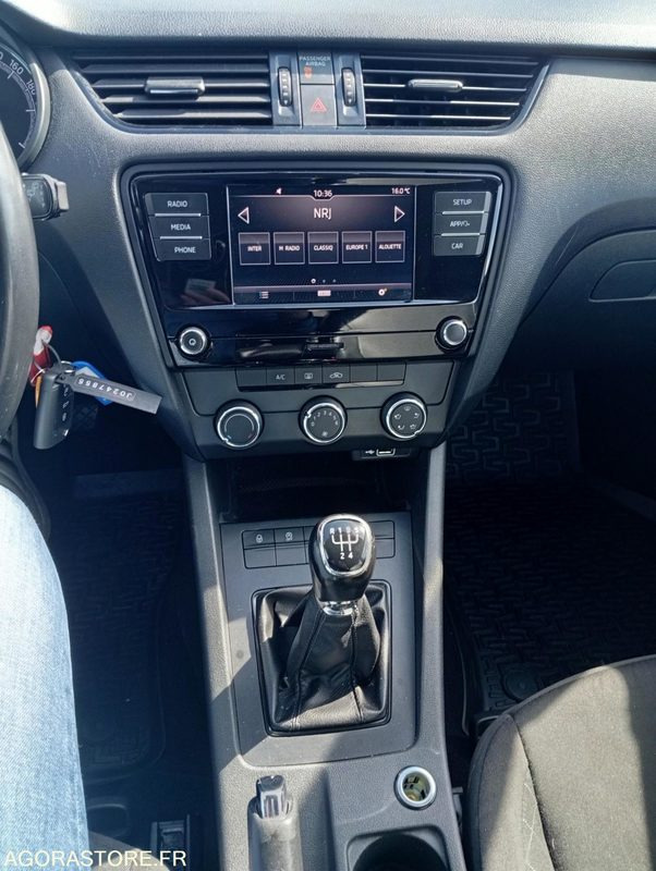 EV-011-NS - Roulant - SKODA OCTAVIA - VP - 389 000 Kms - Binek araba: fotoğraf 5 EV-011-NS - Roulant - SKODA OCTAVIA - VP - 389 000 Kms - Binek araba: fotoğraf 5