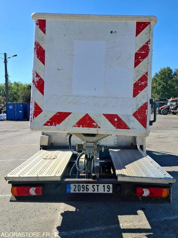 Elévateur à Nacelle 160 ALU CABSTAR sur châssis NISSAN <3.5T H.16M - 2007 - Araç üzerine platform: fotoğraf 4 Elévateur à Nacelle 160 ALU CABSTAR sur châssis NISSAN <3.5T H.16M - 2007 - Araç üzerine platform: fotoğraf 4