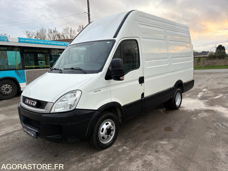 FOURGON IVECO DAILY 180 CV - 2011 - 195 600 KMS - Panelvan: fotoğraf 2 FOURGON IVECO DAILY 180 CV - 2011 - 195 600 KMS - Panelvan: fotoğraf 2