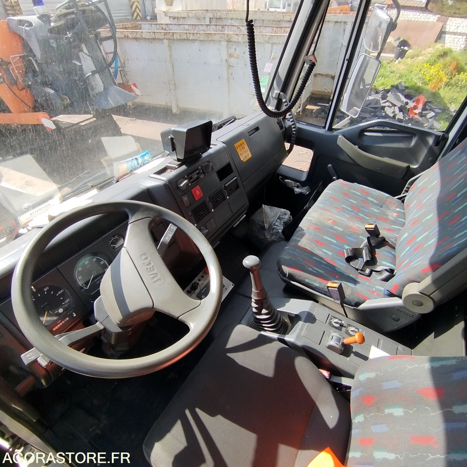 IVECO 100E1K SEMAT - Çöp kamyonu: fotoğraf 4 IVECO 100E1K SEMAT - Çöp kamyonu: fotoğraf 4