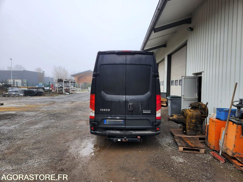 IVECO DAILY 35C21- 2017 / 170000 KM - Panelvan: fotoğraf 4 IVECO DAILY 35C21- 2017 / 170000 KM - Panelvan: fotoğraf 4