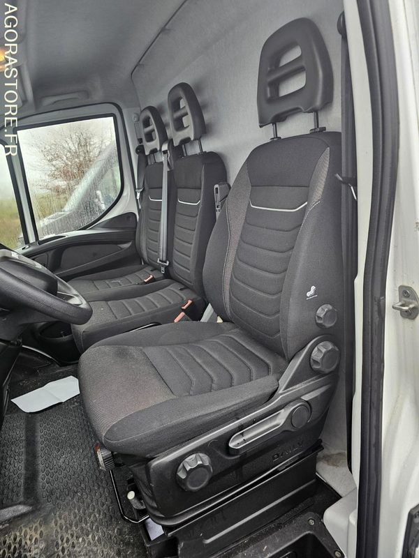 Iveco daily 35S14 - GJ847HQ - 8815 kms 2022 - Panelvan: fotoğraf 5 Iveco daily 35S14 - GJ847HQ - 8815 kms 2022 - Panelvan: fotoğraf 5