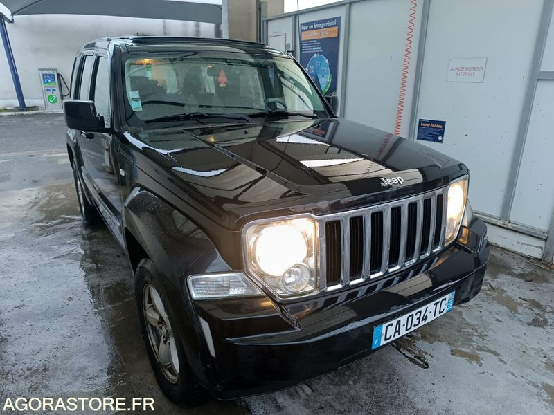 Jeep Cherokee IV 2.8 CRD Jamboree - 2009 - 193 000 KM - Binek araba: fotoğraf 2 Jeep Cherokee IV 2.8 CRD Jamboree - 2009 - 193 000 KM - Binek araba: fotoğraf 2