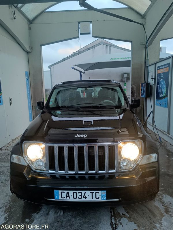 Jeep Cherokee IV 2.8 CRD Jamboree - 2009 - 193 000 KM - Binek araba: fotoğraf 1 Jeep Cherokee IV 2.8 CRD Jamboree - 2009 - 193 000 KM - Binek araba: fotoğraf 1